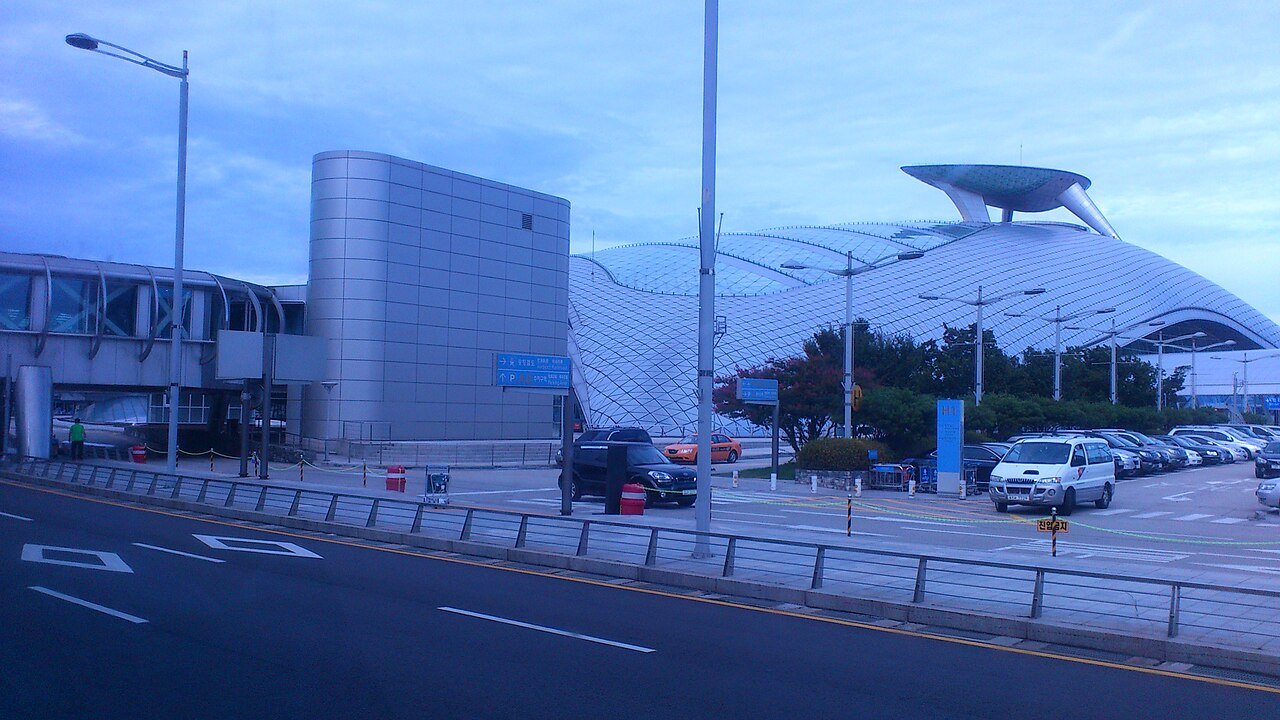 추석 인천공항 주차 예약, 1만 원 예약금과 새벽 셔틀 놓치지 마세요