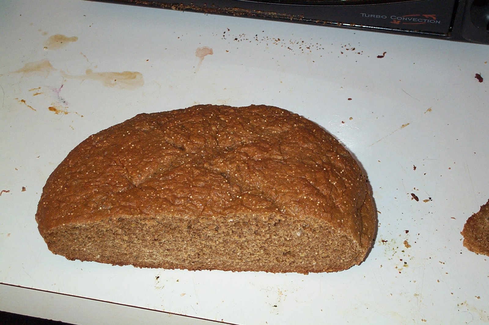 통밀빵 고를 때 앞면 이름보다 뒷면, 한 조각 영양표시의 함정을 줄이는 법